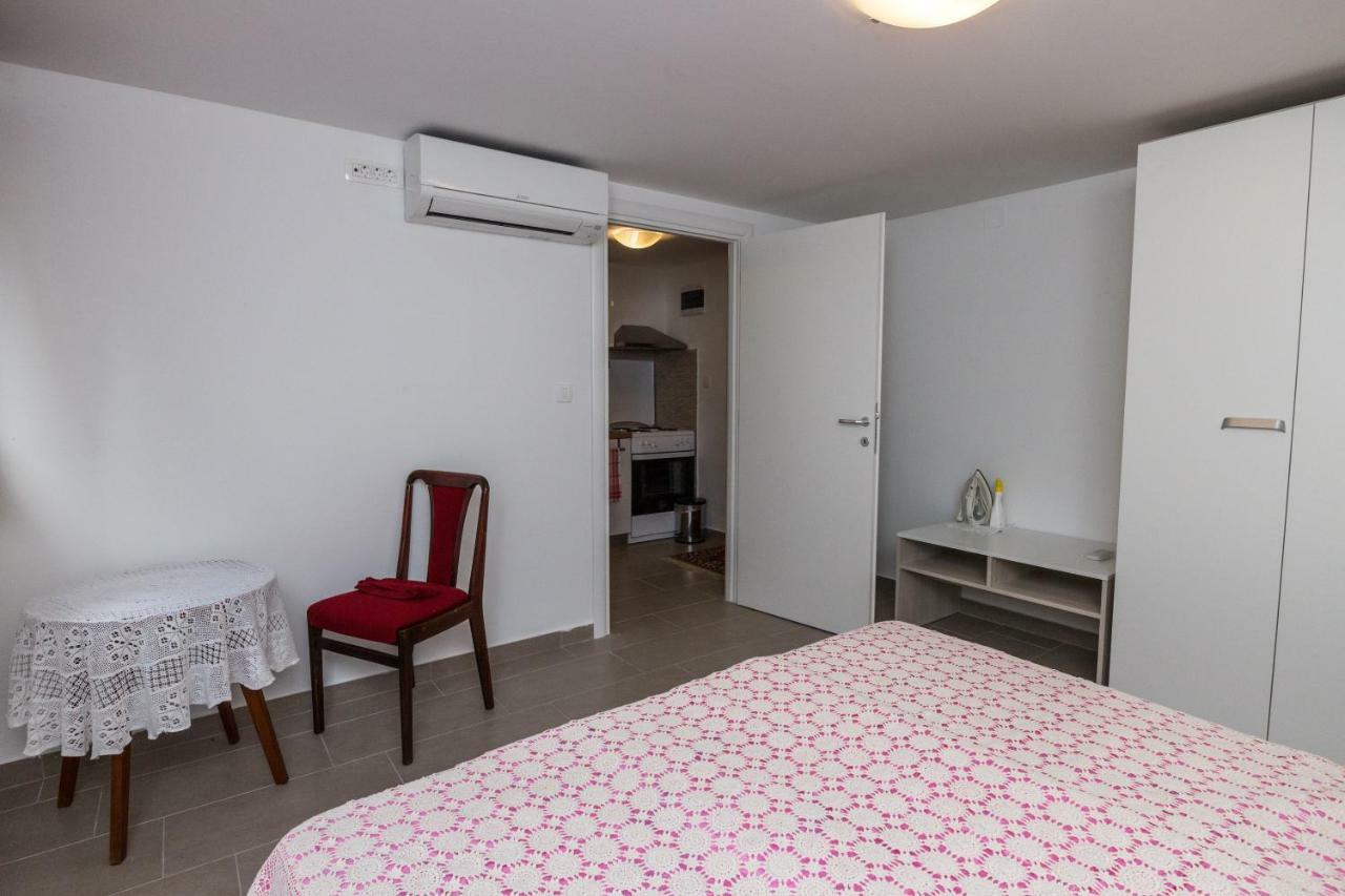 Apartment Nada Medveja 로브란 외부 사진