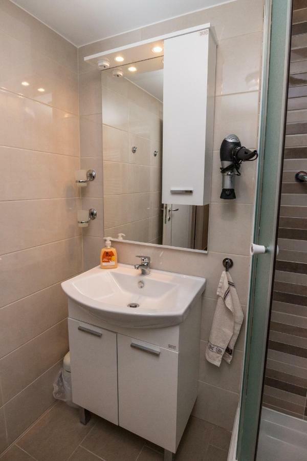 Apartment Nada Medveja 로브란 외부 사진